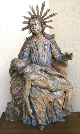 Large polychrome statue of the "Pietà" - Wood - 17th century