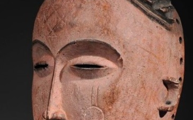 Mask (1) - Wood - Masque Lwena - Chokwe - Angola