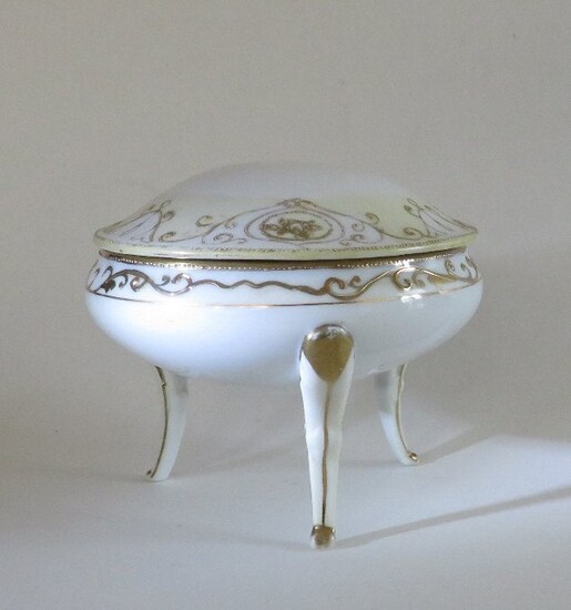 Noritake Nippon Footed Porcelain Bowl w. Lid 1910