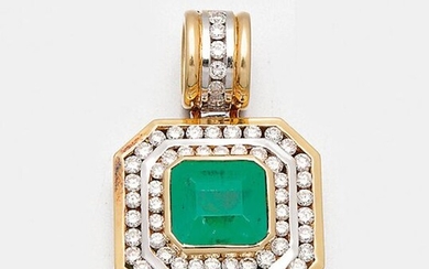 Representative Colombian emerald-brilliant pendant