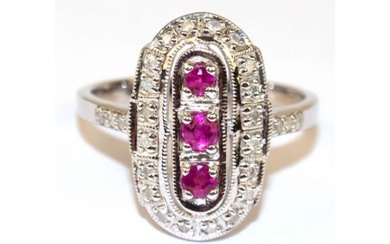 Ring im Art-Deco-Stil, 925er Silber, rhodiniert, Brillanten 0,20 ct., Rubine 0,37 ct., RG 57, Innen