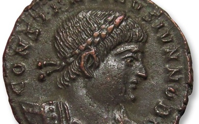 Roman Empire. Constantine II as Caesar. Follis Treveri (Trier) mint circa 330-333 A.D. - mintmark TRP⁕