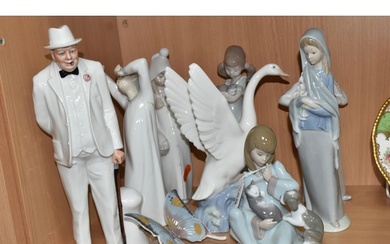 SEVEN LLADRO FIGURES, A NAO DUCK AND A ROYAL DOULTON 'SIR WI...