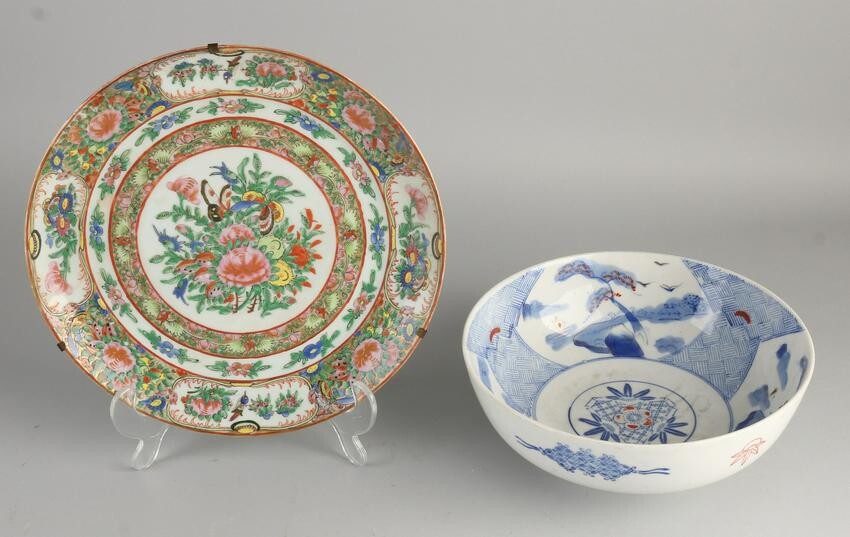 Twice Chinese porcelain. Consisting of; Blue
