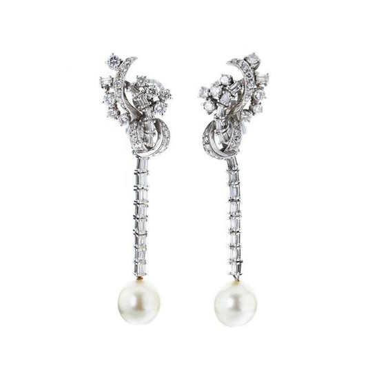 White gold and platinum earrings, pearls and diamo