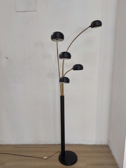 floor lamp with 5 arms (1)