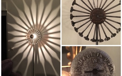 objects of desire - objects of desire - Unique light object made from 23 original valves removed from Harley-Davidson - Floor lamp - Harley Davidson WLA 1942 - Metal