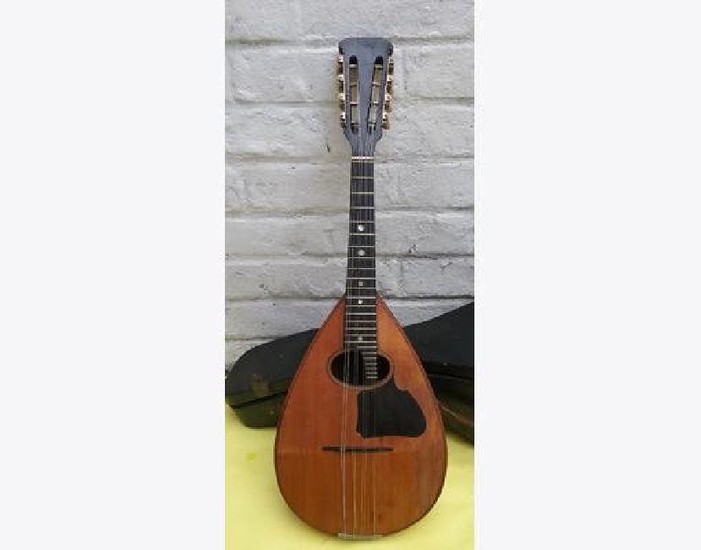 EMANUELE EGILDO antic concert mandolin + case