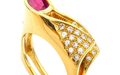 1.18 tcw Ruby Ring - 18 kt. Yellow gold - Ring - 0.85 ct Ruby - 0.33 ct Diamonds