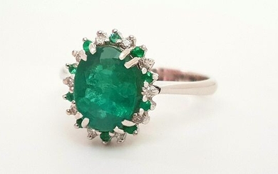 18 kt. White gold - Ring - 1.80 ct Emerald - Diamonds