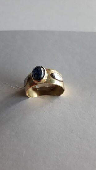 18 kt. White gold, Yellow gold - Ring Sapphire - Sapphire