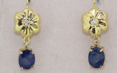 18 kt. Yellow gold - Earrings - 2.40 ct Sapphire - Diamonds