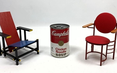 2 pcs VITRA Miniature Chairs. Gerrit T. Rietveld Roodbl