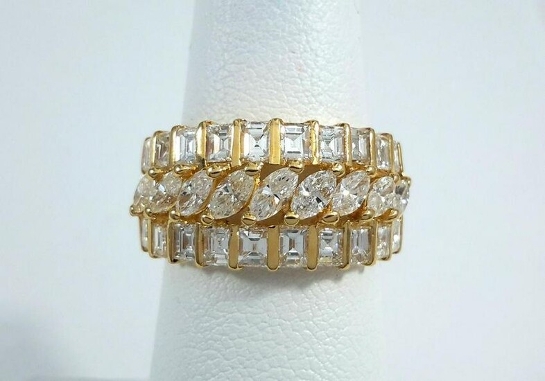 2.78ct Diamonds on Yellow Gold Ring