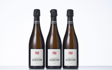 3 Bouteilles CHAMPAGNE EXTRA-BRUT CUVEE N° 742 Année : NM Appellation : Jacquesson Remarques :...