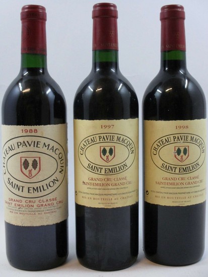 3 bouteilles 1 bt : CHÂTEAU PAVIE MACQUIN 1997 GCC Saint Emilion (étiquette léger abimée)