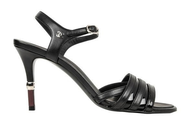Chanel Shoe Black Leather Beautiful Heel Detail 40.5/