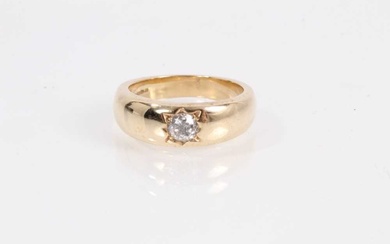 9ct gold diamond single stone gypsy ring