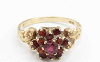 9ct gold vintage garnet cluster ring with scroll patterned s...