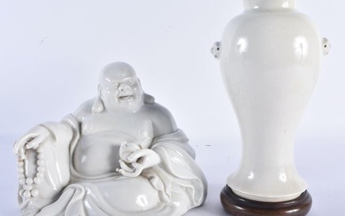 A 19TH CENTURY CHINESE BLANC DE CHINE PORCELAIN VASE Qing, together with a similar figure of a seate