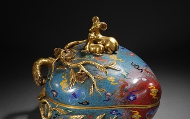 A CLOISONNE ENAMEL PEACH FORM BOX WITH COVER