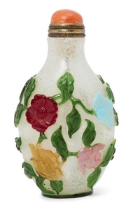 A Chinese Peking glass five-colour cameo snuff...