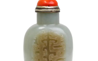 A Chinese pale green and mushroom jade 'chilong' snuff bottle Qing dynasty,...
