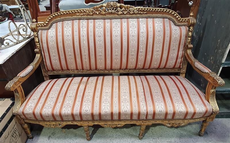 A FRENCH STYLE SETTEE