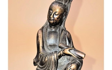 A Fine Old 18th C Chinese Kwan Yin Guan Yin Bronze