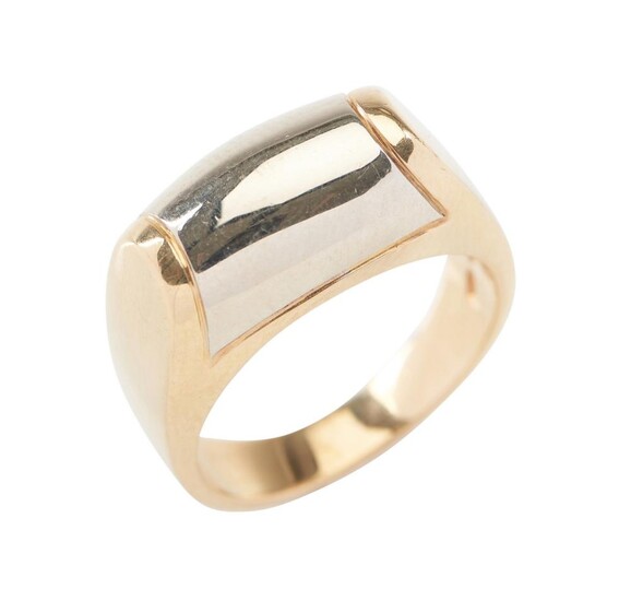 A GOLD RING BY BVLGARI
