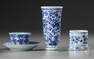 A GROUP OF THREE CHINESE BLUE AND WHITE STEMMED BEAKER