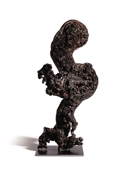 A ROOTWOOD SCULPTURE QING DYNASTY, 18TH CENTURY