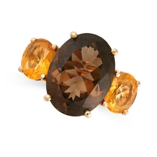 A SMOKY QUARTZ AND CITRINE RING in 18ct yellow gold
