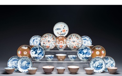 A collection of 17 Chinese porcelain cups and 14 saucers, 18...