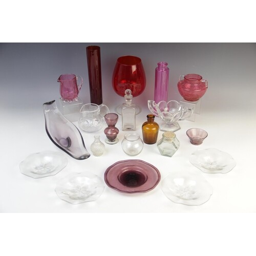 A collection of 20th century cranberry glass pieces, to incl...