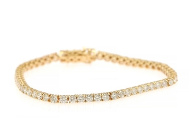 A diamond bracelet set with numerous brilliant-cut diamonds totalling app. 4.75 ct., mounted in 18k gold. L. 17 cm.
