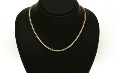 A diamond necklace set with numerous brilliant-cut diamonds totalling app. 9.00 ct., mounted in 14k gold. Colour: D-E. L. 44 cm.