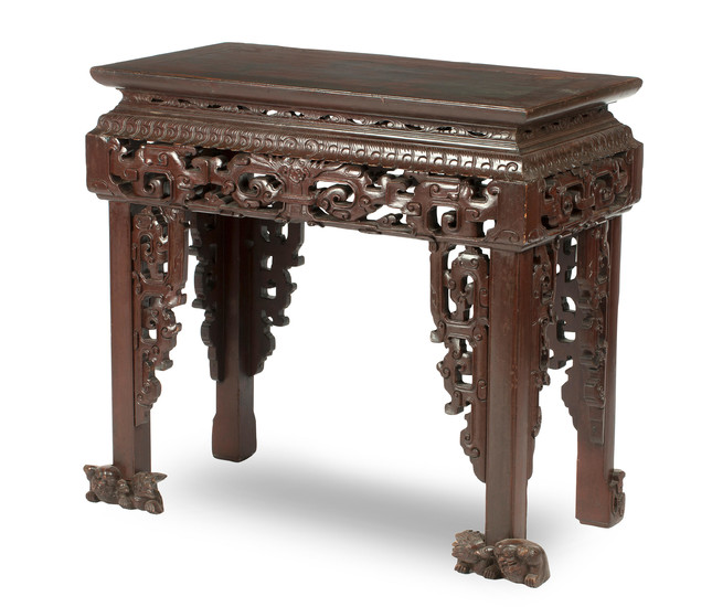 A lacquered soft-wood archaistic-style altar table