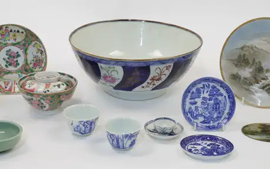 A mixed group of Chinese and Japanese porcelain, 20th century, comprising: a...