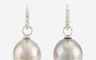 A pair of 18K gold earrings with cultured Tahitian pearls and round brilliant-cut diamonds