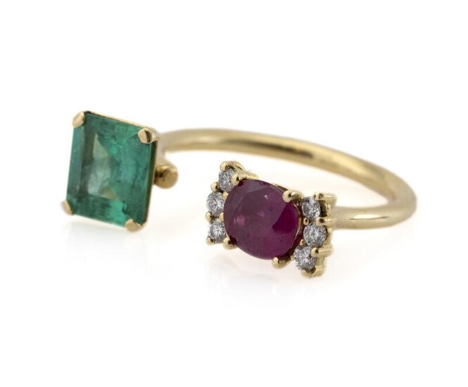 NOT SOLD. A ring set with an emerald, a ruby and numerous diamonds, mounted in 18k gold. Size app. 51. – Bruun Rasmussen Auctioneers of Fine Art