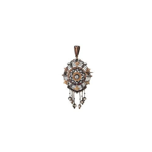 AN ANTIQUE DIAMOND AND PEARL TARGET BROOCH / PENDANT, of ope...