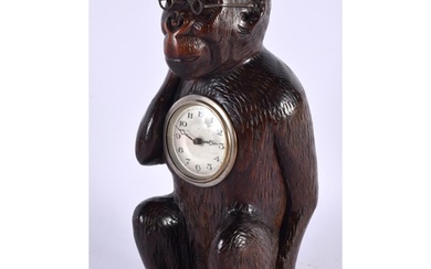 AN UNUSUAL LATE 19TH CENTURY BAVARIAN BLACK FOREST CARVED LI...