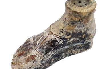 ANCIENT GREEK CERAMIC GUTTUS SANDALED FOOT