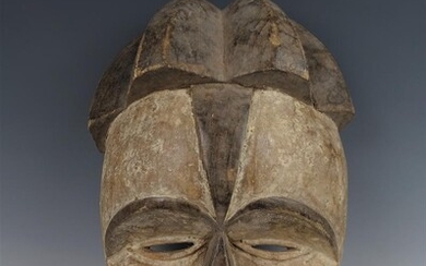 (-), Afrikaans houten 2-kleurig masker, Kifwebe, Congo, l....