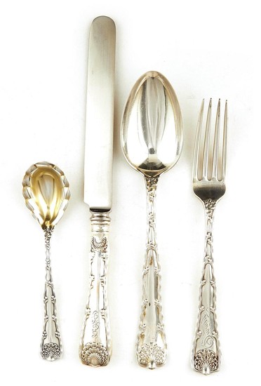 American silver flatware service, Tiffany & Co (68pcs)