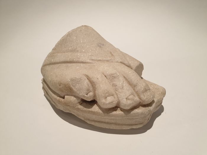 Ancient Roman Marble fragment of a foot - 9×13×15 cm