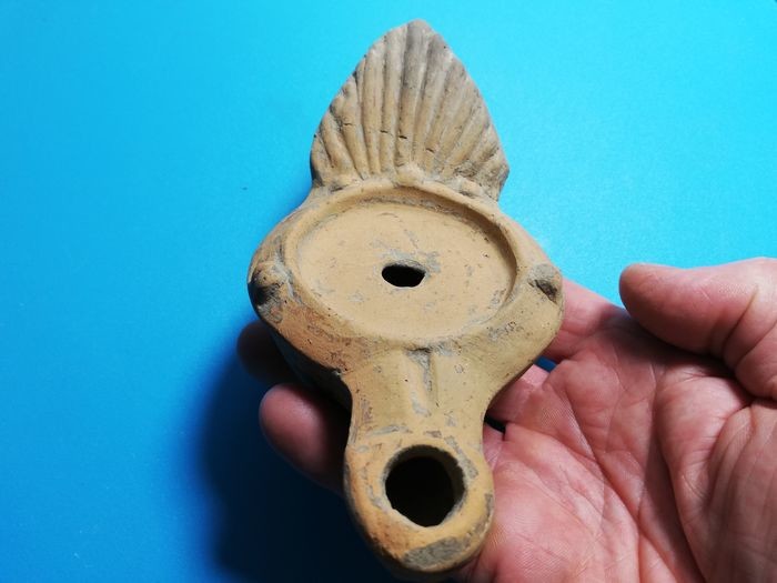 Ancient Roman Terracotta Oil Lamp (Fortis) - 85×80×165 mm - (1)