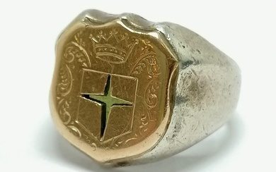 Antique unmarked silver & gold fronted signet ring with unus...