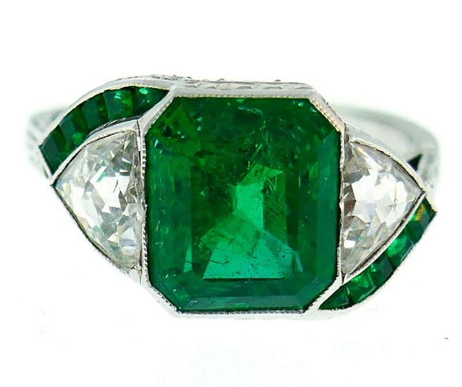 Art Deco Emerald Diamond Platinum RING